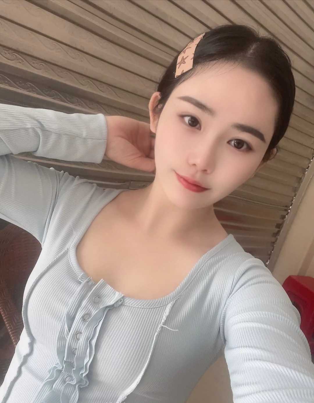 长宁区年轻肤白漂亮妹妹