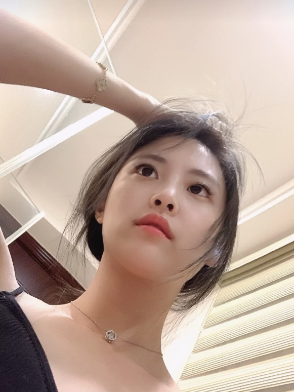 浦兼职邻家小妹，倾城动人私家菜